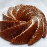 Bundt Cake de Jarabe de Arce y Pecanas (Maple Pecan Bundt Cake)