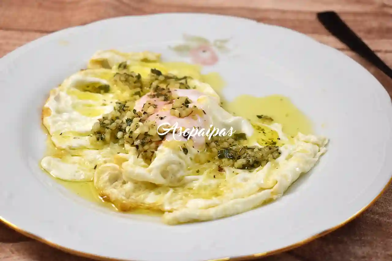 Huevos en Escabeche