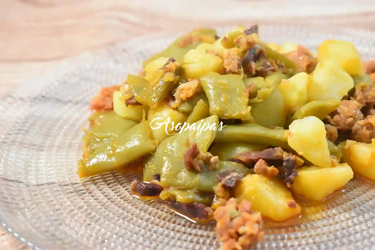 Fréjoles con Chorizo y Jamón