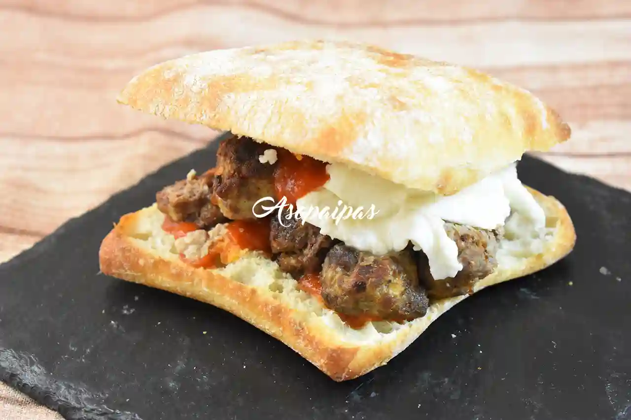 Hamburguesa de Albóndigas