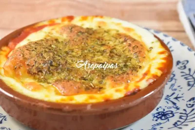 Imagen del Queso Provolone con Salsa de Tomate