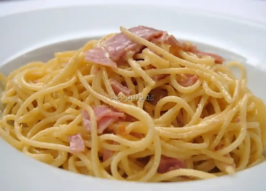 Imagen de los Espaguetis con salsa de Gruyere y Jamón Cocido