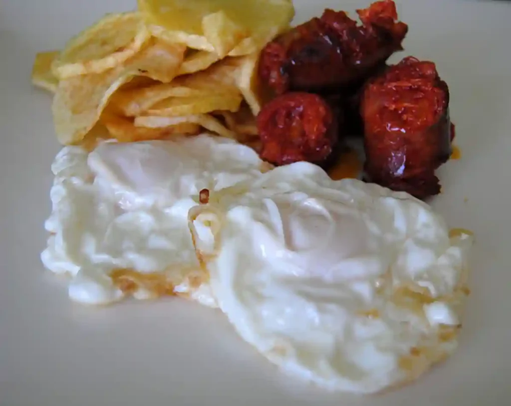 Imagen de los Huevos Fritos con Chorizo