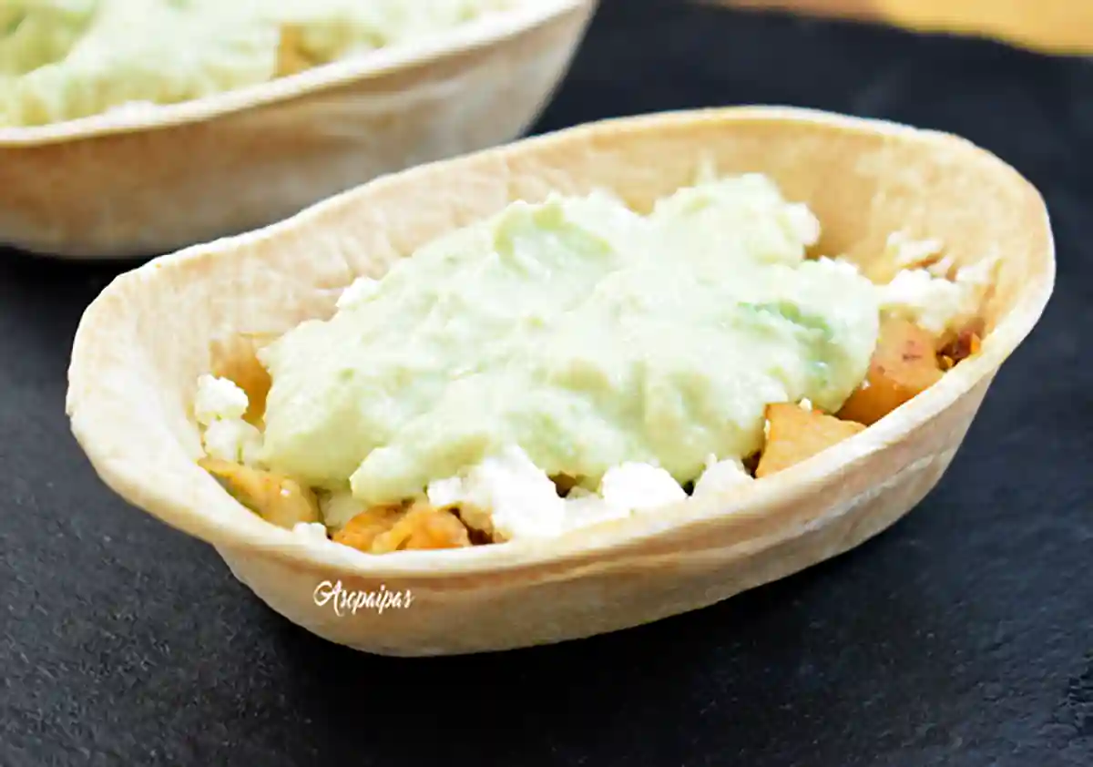Imagen de los Barquitas con Pollo y Crema de Aguacate