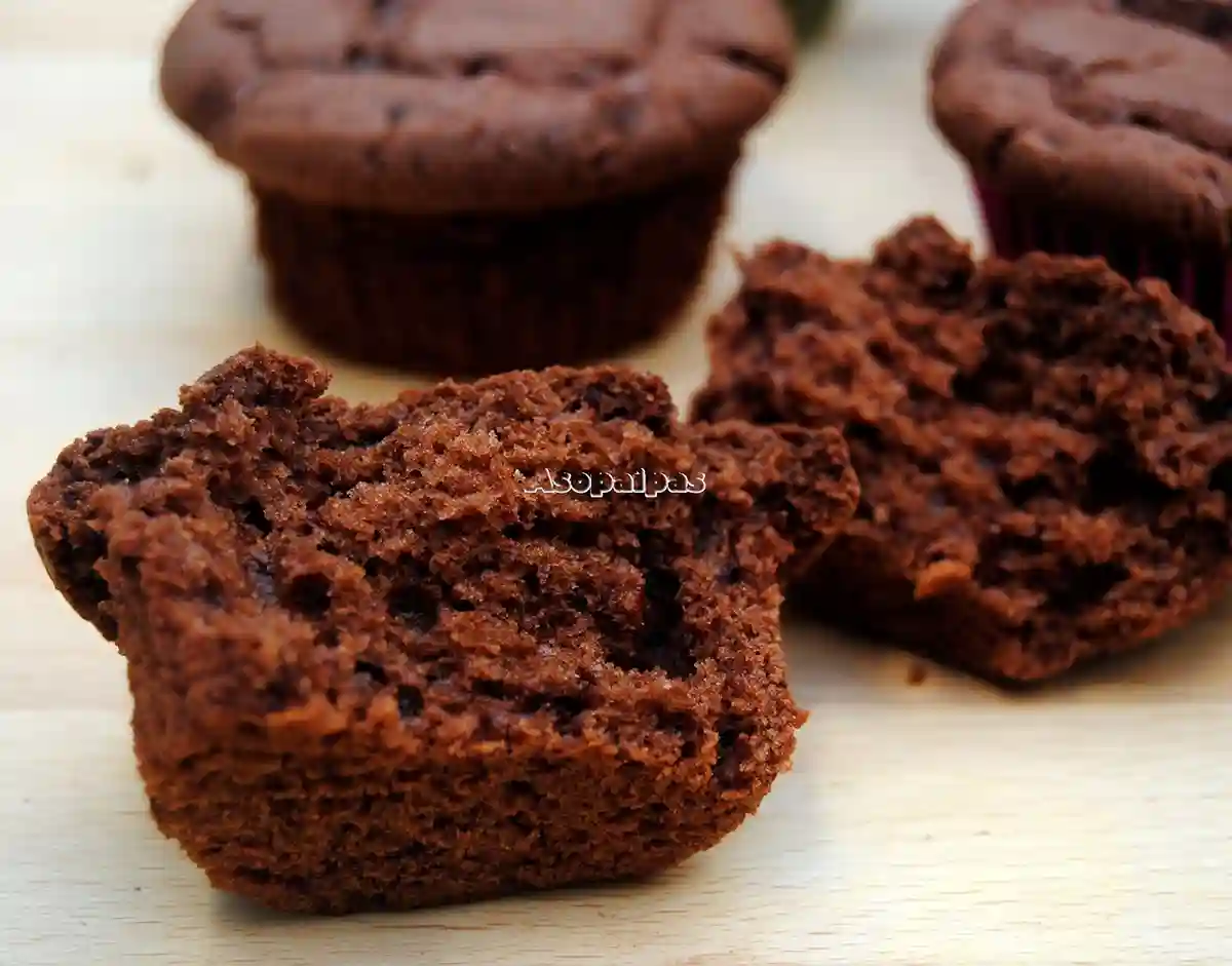 Imagen de los Chocolate-Chocolate Chunk Muffins