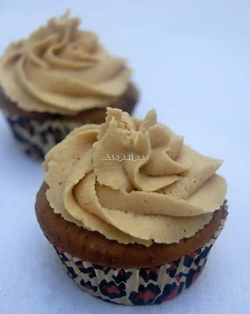 Imagen de los Cupcakes con Crema de Cacahuete