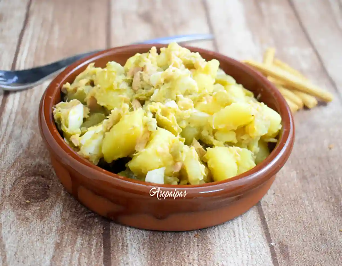 Imagen de las Patatas con Judías Verdes, Huevo Duro y Atún