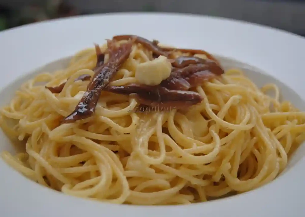 Imagen de los Espaguetis con Mozzarella y Anchoas