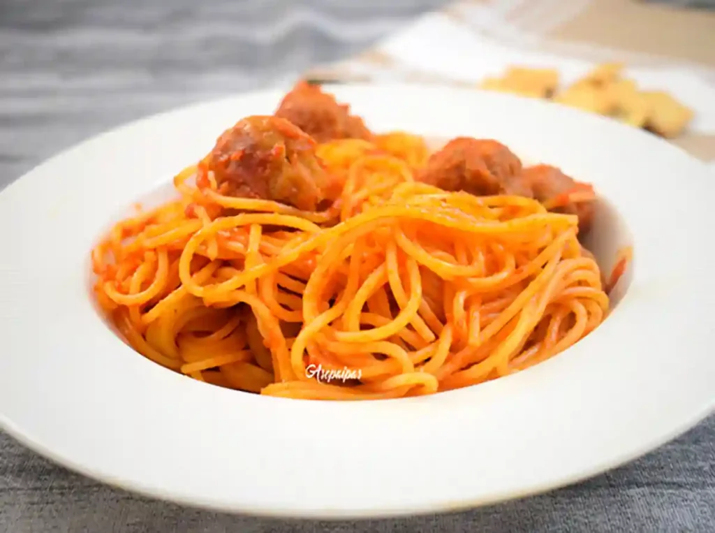 Imagen de los Espaguetis con Albóndigas