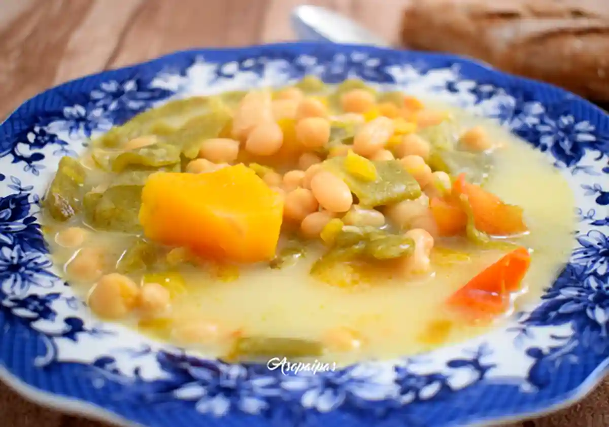 Sopa de Legumbres con Calabaza
