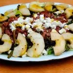 Ensalada Templada de Jamón, Trigueros y Pera con Mostaza y Miel