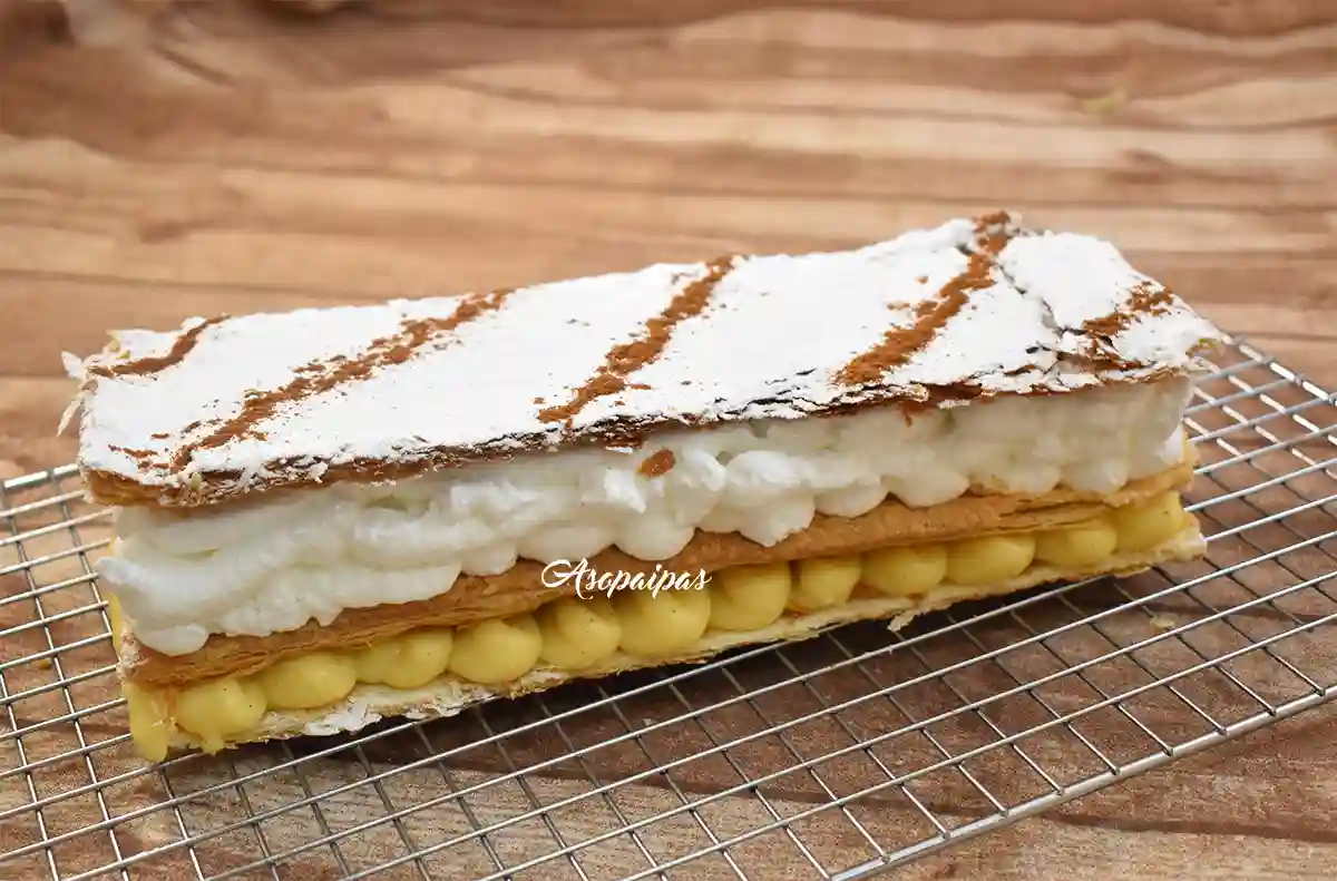 Imagen del Milhojas de Crema Pastelera y Merengue