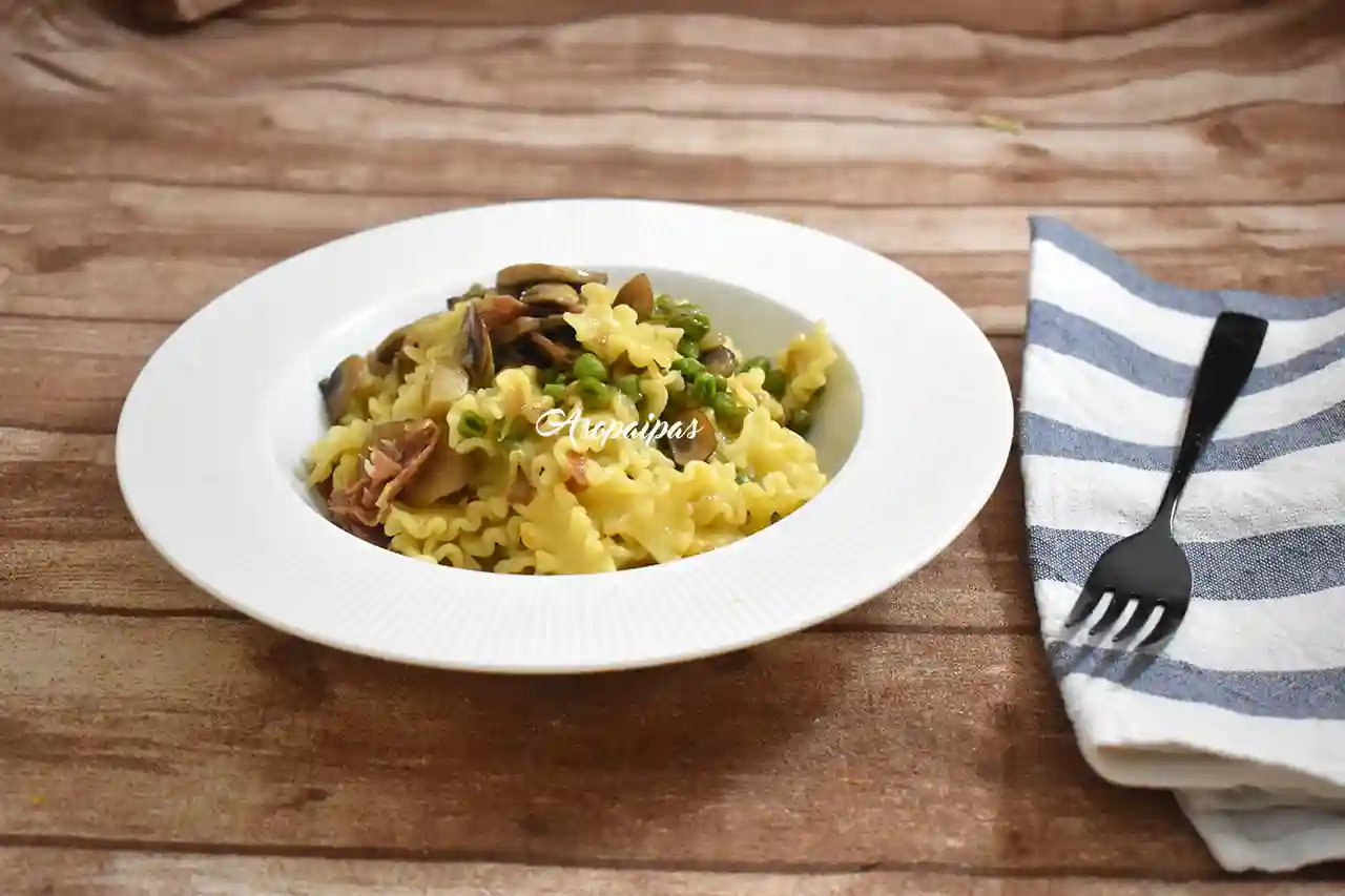 Imagen de la Pasta con Champiñones, Guisantes y Jamón