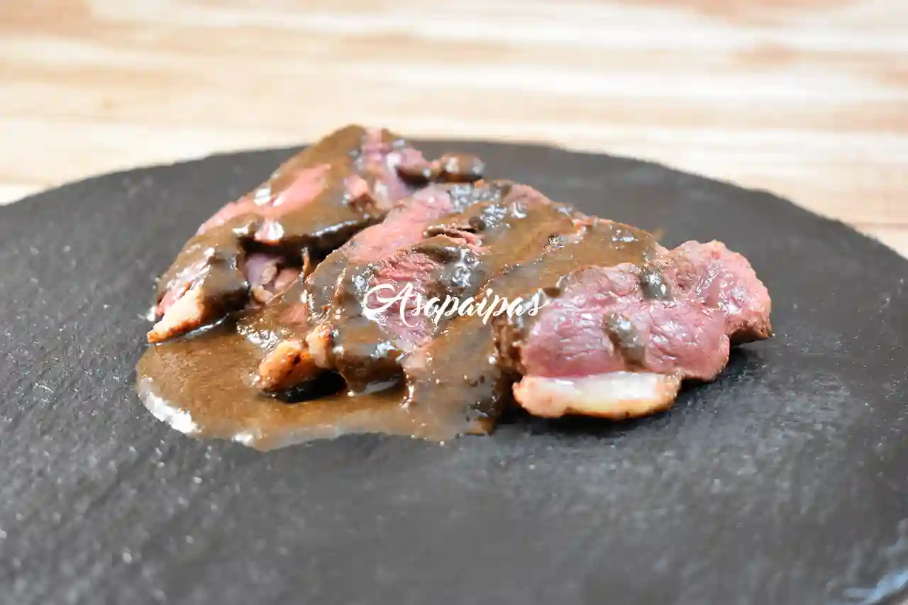 Magret de Pato con Salsa de Vinagre Balsámico