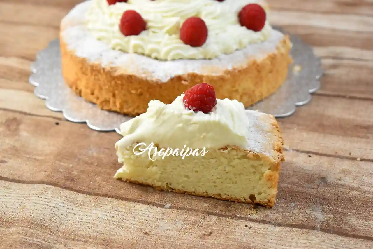 Dacquoise de Almendra con Ganaché de Mascarpone