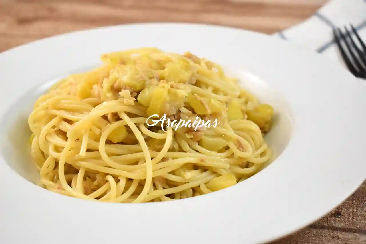 Espaguetis con Calabacines y Atún