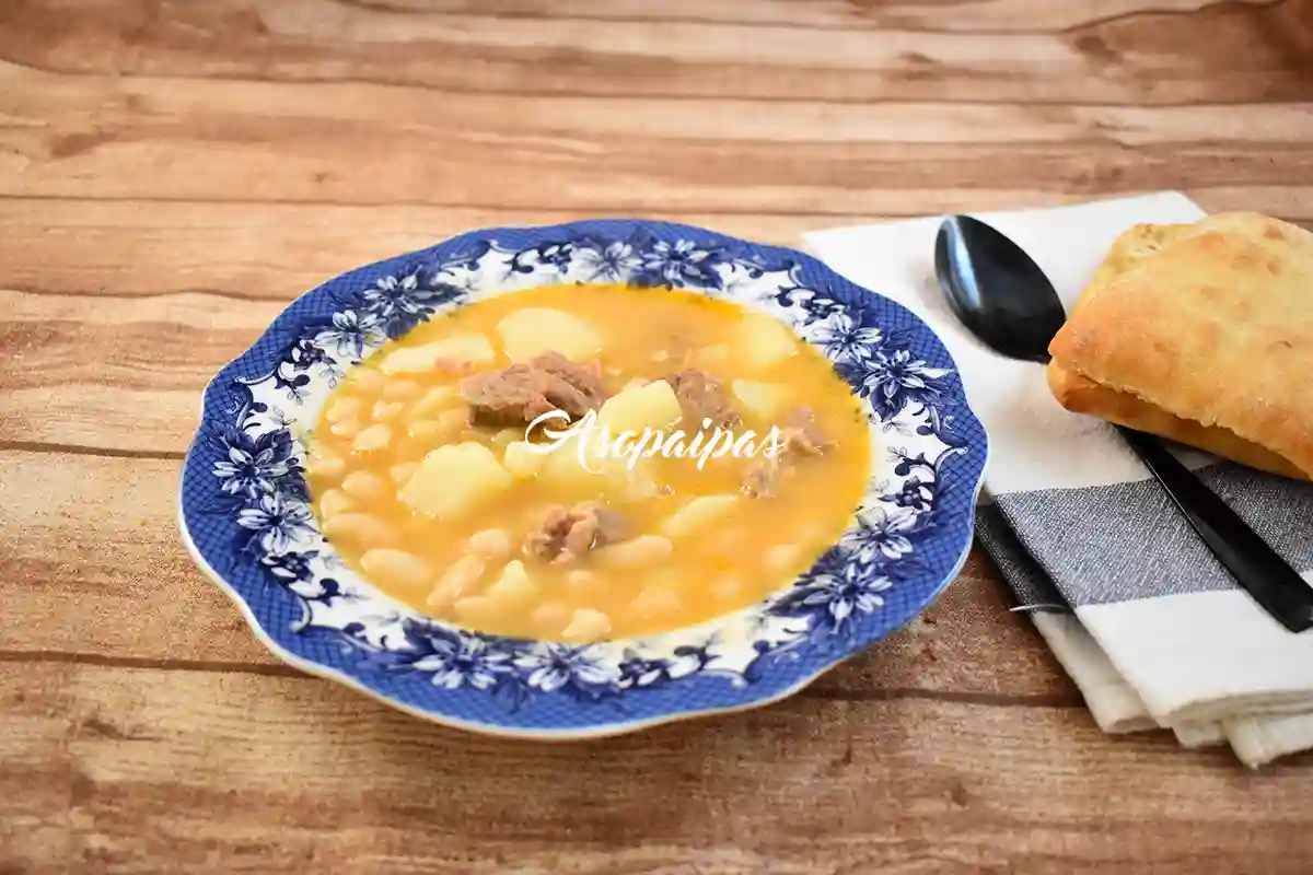 Guiso de Alubias con Ternera y Patatas