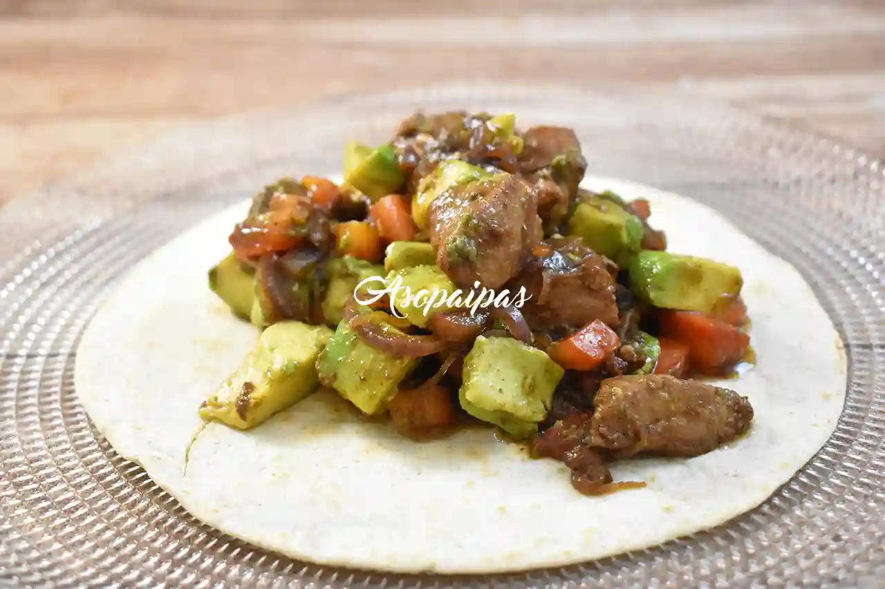 Tostada de Atún con Aguacate