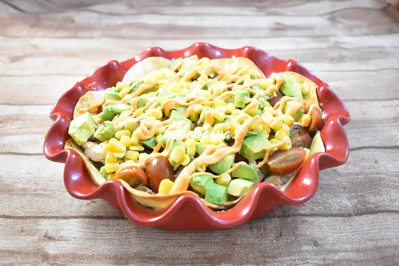 Tartaleta de Obleas con Ensalada de Pollo