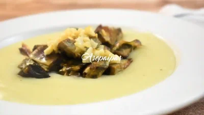 Crema de Puerros con Alcachofas